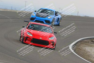 media/Dec-19-2025-Lucky Dog Racing (Fri) [[3b7b1b5fc8]]/Advanced/Session 4 Turn 2 3 Speed Pan/